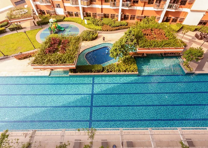 Vstaycations The Radiance Bay Aparthotel *